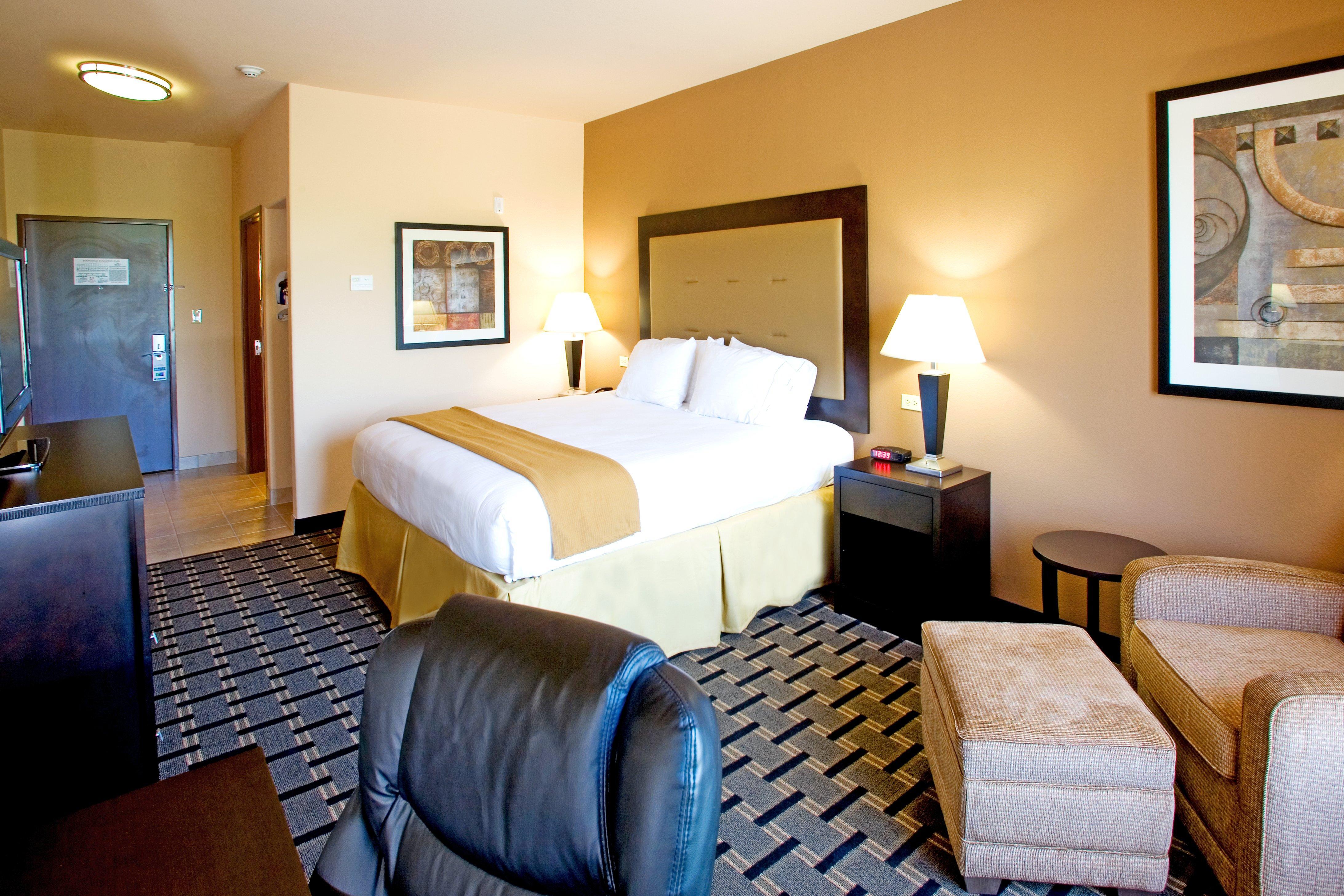 Holiday Inn Express And Suites Beeville By Ihg Habitación foto